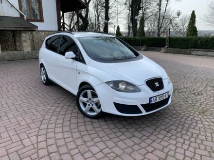 Сеат Altea XL 2009 в Виннице на Automoto.ua Белый Сеат Altea XL, объемом двигателя 1.6 л и пробегом 250 тыс. км за 7100 $, фото 1 на Automoto.ua