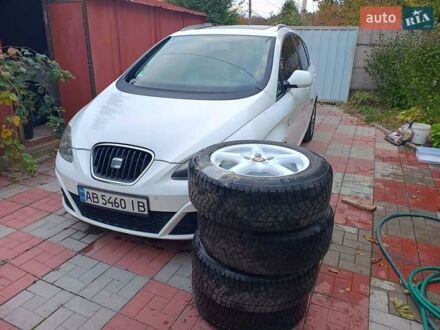 Сеат Altea XL 2010 в Виннице на Automoto.ua Белый Сеат Altea XL, объемом двигателя 1.8 л и пробегом 273 тыс. км за 7700 $, фото 1 на Automoto.ua