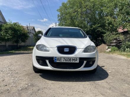 Сеат Altea XL 2011 в Каменское - Днепродзержинск на Automoto.ua Белый Сеат Altea XL, объемом двигателя 1.4 л и пробегом 165 тыс. км за 5600 $, фото 1 на Automoto.ua