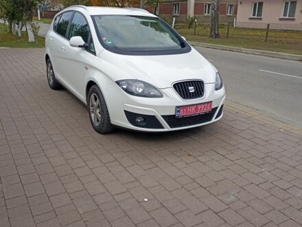 Сеат Altea XL 2012 в Ковель на Automoto.ua Белый Сеат Altea XL, объемом двигателя 1.6 л и пробегом 267 тыс. км за 8100 $, фото 1 на Automoto.ua