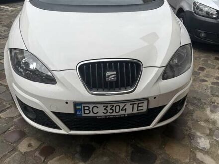 Сеат Altea XL 2015 у Львові на Automoto.ua Білий Сеат Altea XL, об'ємом двигуна 1.6 л та пробігом 89 тис. км за 11100 $, фото 1 на Automoto.ua