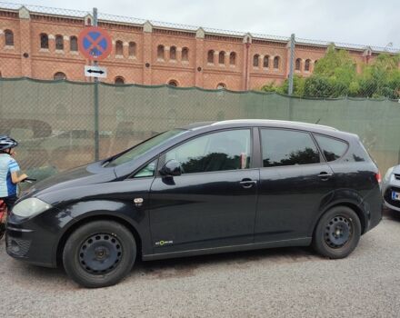 Сеат Altea XL 2012 у Києві на Automoto.ua Чорний Сеат Altea XL, об'ємом двигуна 0 л та пробігом 250 тис. км за 8775 $, фото 5 на Automoto.ua