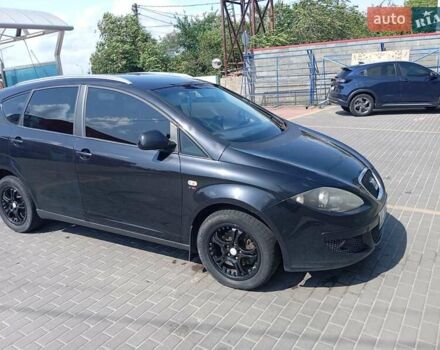 Черный Сеат Altea XL, объемом двигателя 2 л и пробегом 262 тыс. км за 6000 $, фото 4 на Automoto.ua