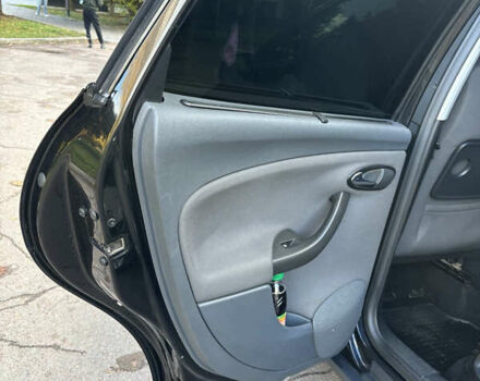 Черный Сеат Altea XL, объемом двигателя 1.9 л и пробегом 191 тыс. км за 6900 $, фото 20 на Automoto.ua