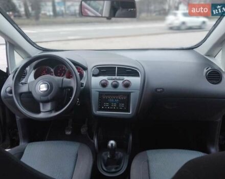 Черный Сеат Altea XL, объемом двигателя 1.6 л и пробегом 207 тыс. км за 6499 $, фото 4 на Automoto.ua