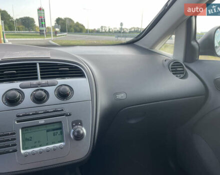 Чорний Сеат Altea XL, об'ємом двигуна 1.4 л та пробігом 196 тис. км за 6500 $, фото 7 на Automoto.ua