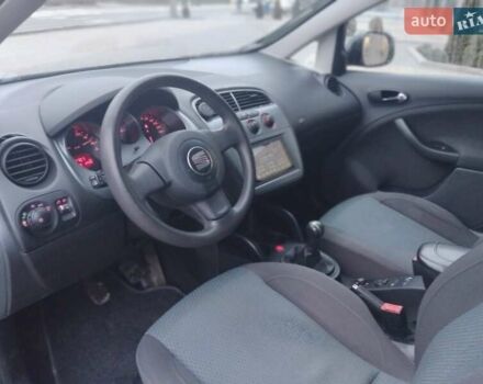Черный Сеат Altea XL, объемом двигателя 1.6 л и пробегом 207 тыс. км за 6499 $, фото 5 на Automoto.ua