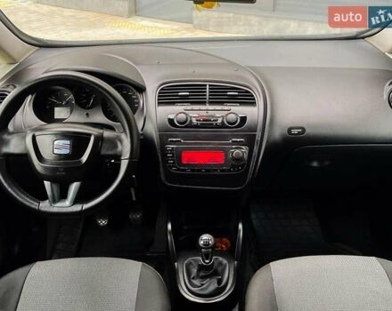 Черный Сеат Altea XL, объемом двигателя 1.6 л и пробегом 189 тыс. км за 6099 $, фото 7 на Automoto.ua