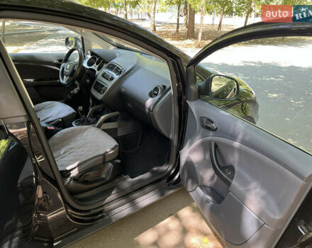 Черный Сеат Altea XL, объемом двигателя 1.4 л и пробегом 194 тыс. км за 7200 $, фото 8 на Automoto.ua