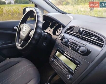 Черный Сеат Altea XL, объемом двигателя 1.6 л и пробегом 237 тыс. км за 7600 $, фото 14 на Automoto.ua