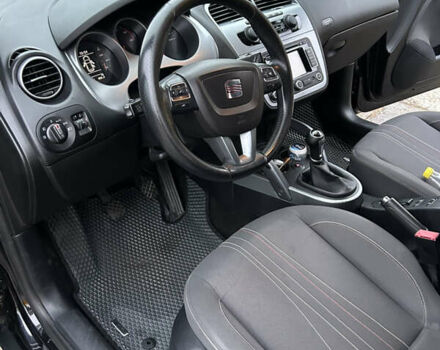 Черный Сеат Altea XL, объемом двигателя 2 л и пробегом 286 тыс. км за 7900 $, фото 11 на Automoto.ua