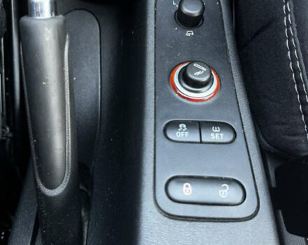 Черный Сеат Altea XL, объемом двигателя 2 л и пробегом 173 тыс. км за 9200 $, фото 4 на Automoto.ua