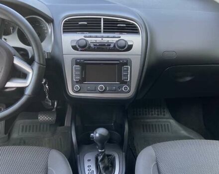 Черный Сеат Altea XL, объемом двигателя 1.6 л и пробегом 294 тыс. км за 10500 $, фото 17 на Automoto.ua