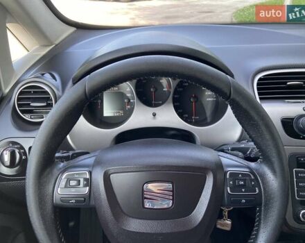 Черный Сеат Altea XL, объемом двигателя 1.6 л и пробегом 294 тыс. км за 10500 $, фото 8 на Automoto.ua