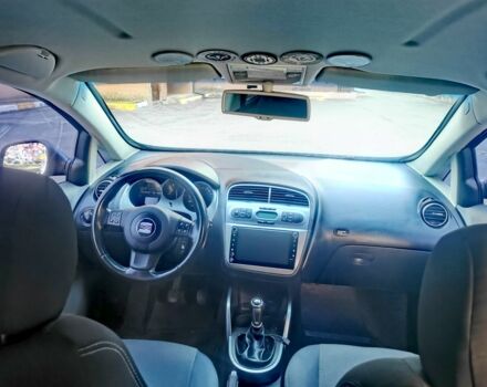 Черный Сеат Altea XL, объемом двигателя 2 л и пробегом 261 тыс. км за 7500 $, фото 3 на Automoto.ua