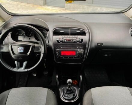 Черный Сеат Altea XL, объемом двигателя 1.6 л и пробегом 184 тыс. км за 6100 $, фото 7 на Automoto.ua