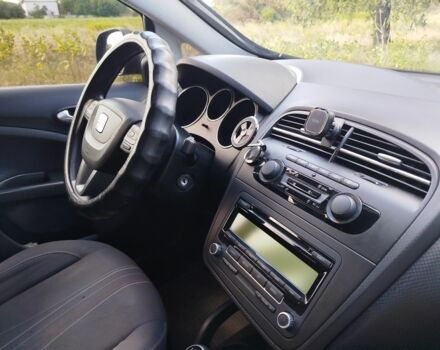 Чорний Сеат Altea XL, об'ємом двигуна 1.6 л та пробігом 237 тис. км за 7600 $, фото 6 на Automoto.ua