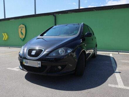 Сеат Altea XL 2008 в Киеве на Automoto.ua Черный Сеат Altea XL, объемом двигателя 2 л и пробегом 152 тыс. км за 6000 $, фото 1 на Automoto.ua
