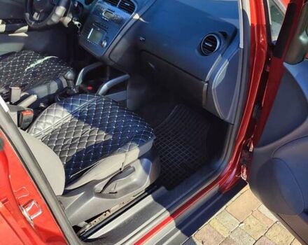 Красный Сеат Altea XL, объемом двигателя 1.9 л и пробегом 340 тыс. км за 6800 $, фото 6 на Automoto.ua