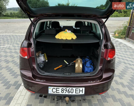 Красный Сеат Altea XL, объемом двигателя 1.98 л и пробегом 280 тыс. км за 6900 $, фото 2 на Automoto.ua