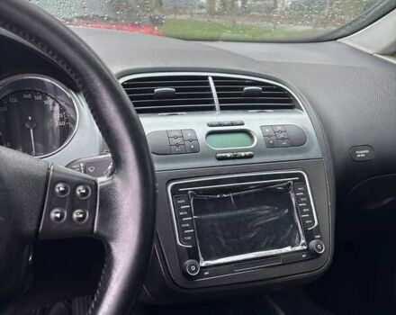 Красный Сеат Altea XL, объемом двигателя 1.98 л и пробегом 199 тыс. км за 6999 $, фото 2 на Automoto.ua