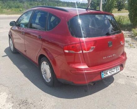 Красный Сеат Altea XL, объемом двигателя 1.6 л и пробегом 272 тыс. км за 4900 $, фото 2 на Automoto.ua