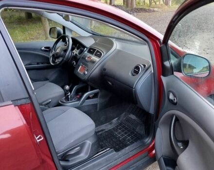 Красный Сеат Altea XL, объемом двигателя 1.4 л и пробегом 275 тыс. км за 5500 $, фото 12 на Automoto.ua