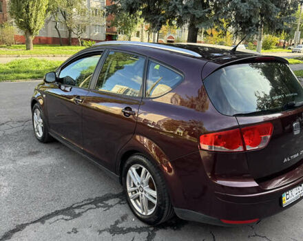 Сеат Altea XL 2008 у Хмельницькому на Automoto.ua Червоний Сеат Altea XL, об'ємом двигуна 1.6 л та пробігом 290 тис. км за 6200 $, фото 2 на Automoto.ua