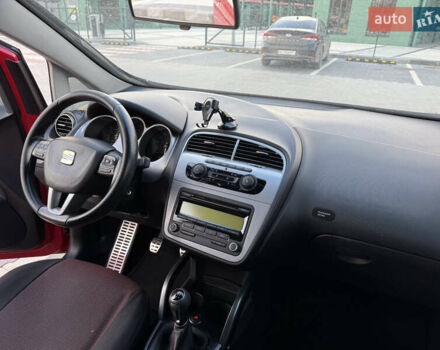 Красный Сеат Altea XL, объемом двигателя 1.39 л и пробегом 199 тыс. км за 5999 $, фото 5 на Automoto.ua