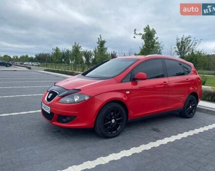 Красный Сеат Altea XL, объемом двигателя 1.39 л и пробегом 196 тыс. км за 6999 $, фото 3 на Automoto.ua