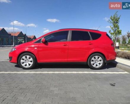 Красный Сеат Altea XL, объемом двигателя 1.6 л и пробегом 142 тыс. км за 10200 $, фото 5 на Automoto.ua
