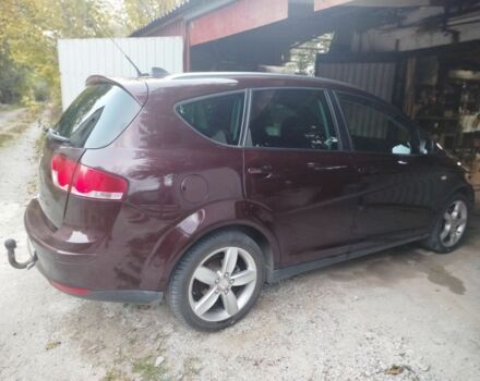 Красный Сеат Altea XL, объемом двигателя 2 л и пробегом 257 тыс. км за 7000 $, фото 3 на Automoto.ua