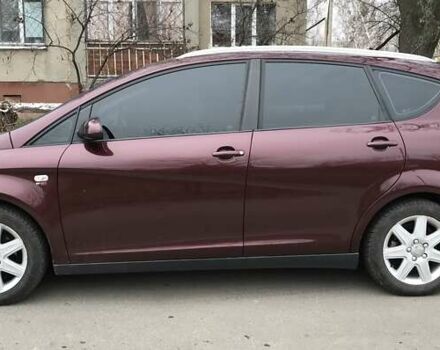 Красный Сеат Altea XL, объемом двигателя 2 л и пробегом 126 тыс. км за 6900 $, фото 1 на Automoto.ua
