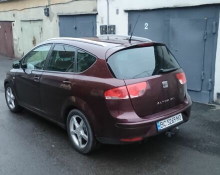 Красный Сеат Altea XL, объемом двигателя 2 л и пробегом 360 тыс. км за 5500 $, фото 5 на Automoto.ua