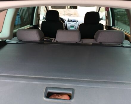 Красный Сеат Altea XL, объемом двигателя 1.4 л и пробегом 243 тыс. км за 4400 $, фото 8 на Automoto.ua