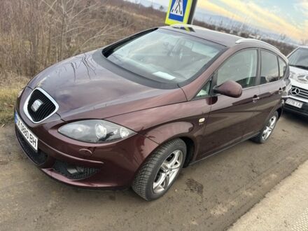 Червоний Сеат Altea XL, об'ємом двигуна 2 л та пробігом 219 тис. км за 6500 $, фото 1 на Automoto.ua
