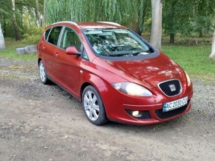 Сеат Altea XL 2008 в Ковель на Automoto.ua Красный Сеат Altea XL, объемом двигателя 1.4 л и пробегом 275 тыс. км за 5500 $, фото 1 на Automoto.ua
