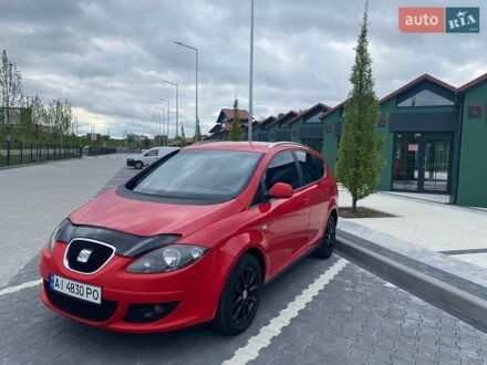 Сеат Altea XL 2010 в Ирпене на Automoto.ua Красный Сеат Altea XL, объемом двигателя 1.39 л и пробегом 196 тыс. км за 6999 $, фото 1 на Automoto.ua