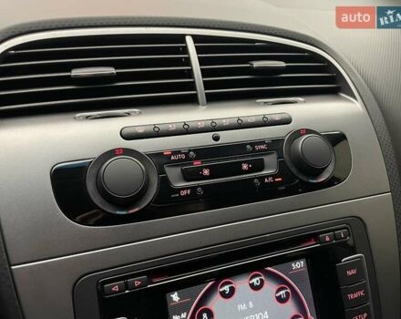 Сеат Altea XL, объемом двигателя 1.6 л и пробегом 212 тыс. км за 9799 $, фото 14 на Automoto.ua