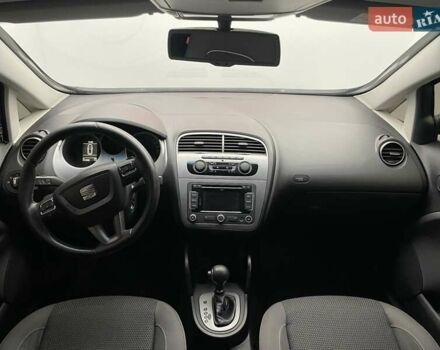 Сеат Altea XL, объемом двигателя 1.6 л и пробегом 212 тыс. км за 9799 $, фото 9 на Automoto.ua