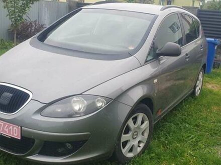 Сеат Altea XL 2008 в Городке на Automoto.ua Сеат Altea XL, объемом двигателя 1.4 л и пробегом 182 тыс. км за 3999 $, фото 1 на Automoto.ua
