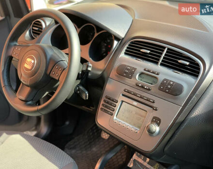 Сірий Сеат Altea XL, об'ємом двигуна 1.6 л та пробігом 195 тис. км за 6500 $, фото 4 на Automoto.ua