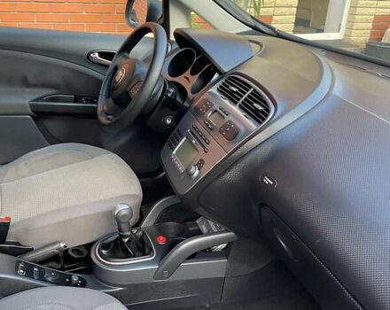 Сірий Сеат Altea XL, об'ємом двигуна 1.6 л та пробігом 195 тис. км за 6500 $, фото 39 на Automoto.ua