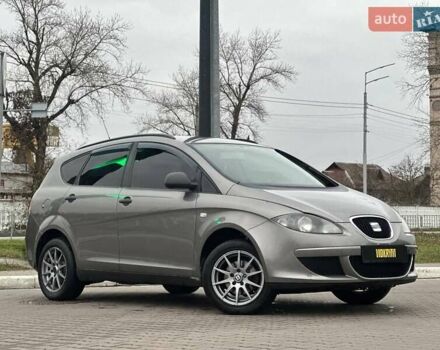Серый Сеат Altea XL, объемом двигателя 1.6 л и пробегом 287 тыс. км за 6350 $, фото 4 на Automoto.ua