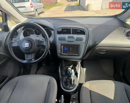 Сірий Сеат Altea XL, об'ємом двигуна 1.4 л та пробігом 240 тис. км за 5350 $, фото 31 на Automoto.ua