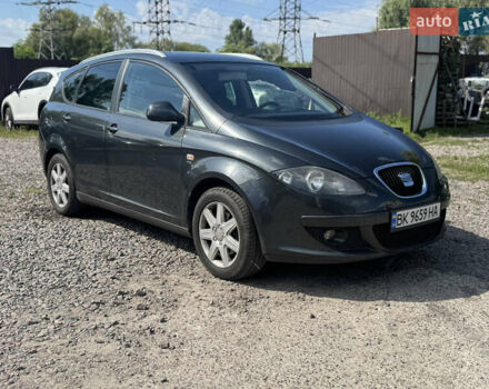 Сірий Сеат Altea XL, об'ємом двигуна 1.4 л та пробігом 240 тис. км за 5350 $, фото 1 на Automoto.ua