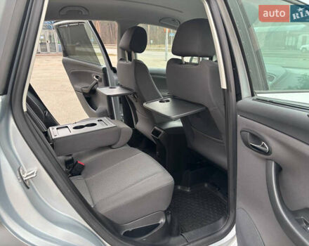 Серый Сеат Altea XL, объемом двигателя 0 л и пробегом 153 тыс. км за 7700 $, фото 23 на Automoto.ua