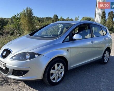 Серый Сеат Altea XL, объемом двигателя 2 л и пробегом 230 тыс. км за 7000 $, фото 1 на Automoto.ua