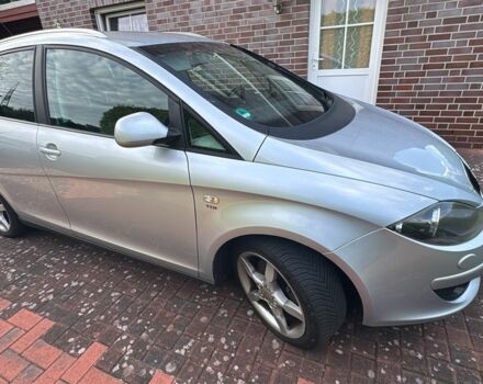 Серый Сеат Altea XL, объемом двигателя 2 л и пробегом 265 тыс. км за 2950 $, фото 3 на Automoto.ua