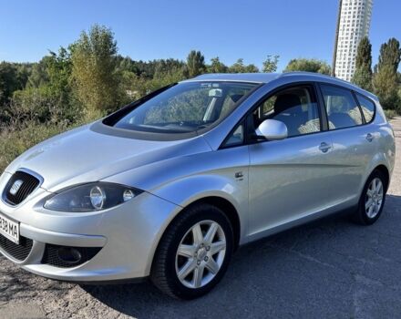 Сірий Сеат Altea XL, об'ємом двигуна 2 л та пробігом 230 тис. км за 7000 $, фото 1 на Automoto.ua
